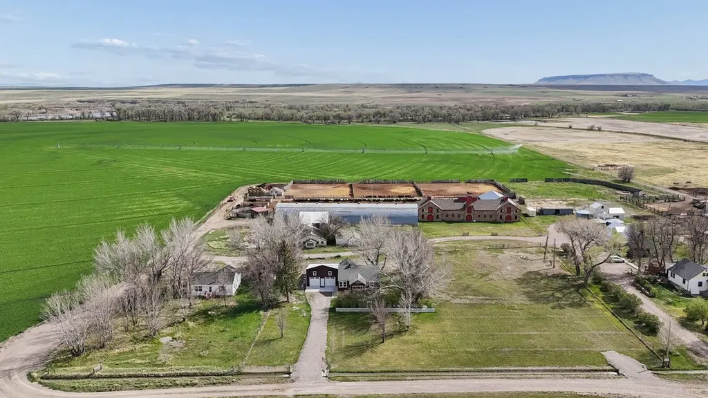 786 Us Highway 89 Vaughn MT 59487