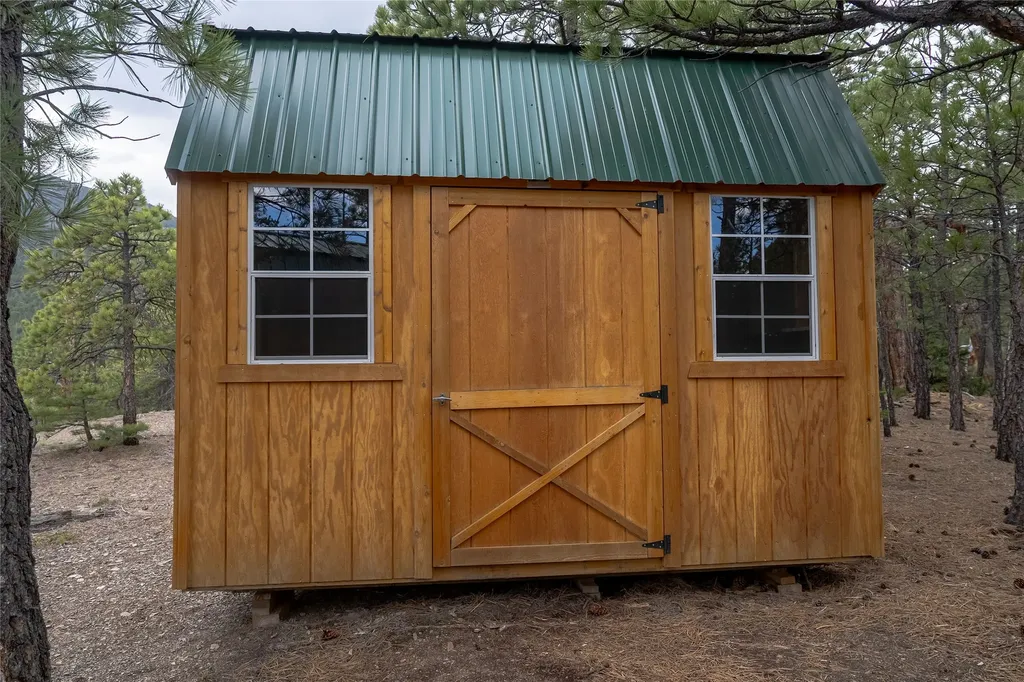 1300 Rogers Creek Road Wolf Creek MT 59648