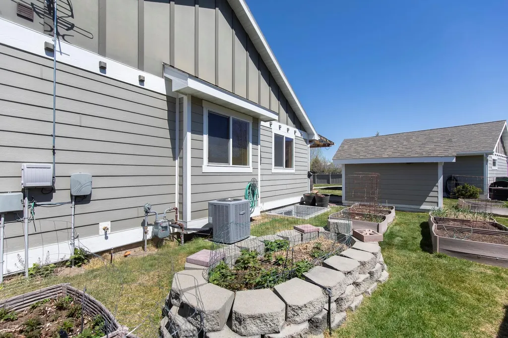 516 Circle F Trail Bozeman MT 59718