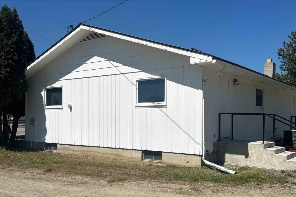 7487 Mount Highway 200 Plains MT 59859