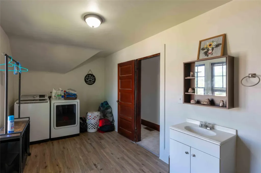 103 W Meany Street Plains MT 59859