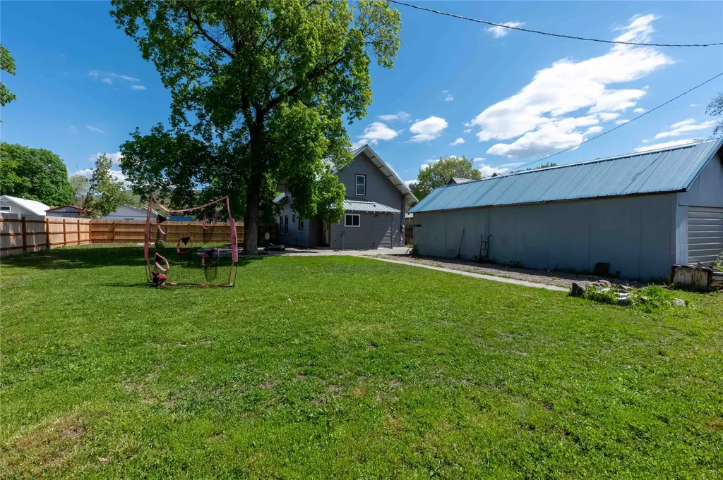 103 W Meany Street Plains MT 59859