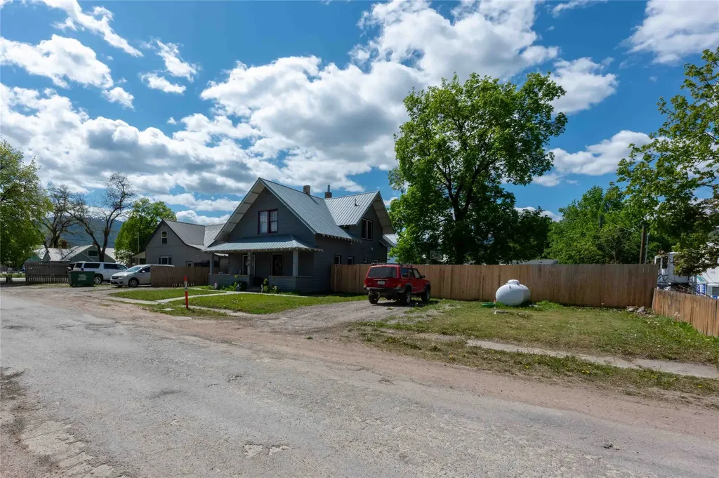103 W Meany Street Plains MT 59859