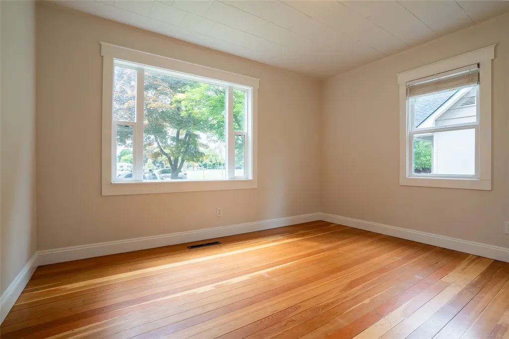 925 8th Avenue E Kalispell MT 59901