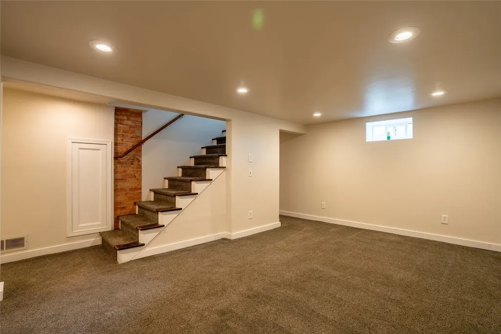 925 8th Avenue E Kalispell MT 59901