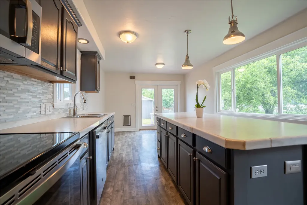 925 8th Avenue E Kalispell MT 59901