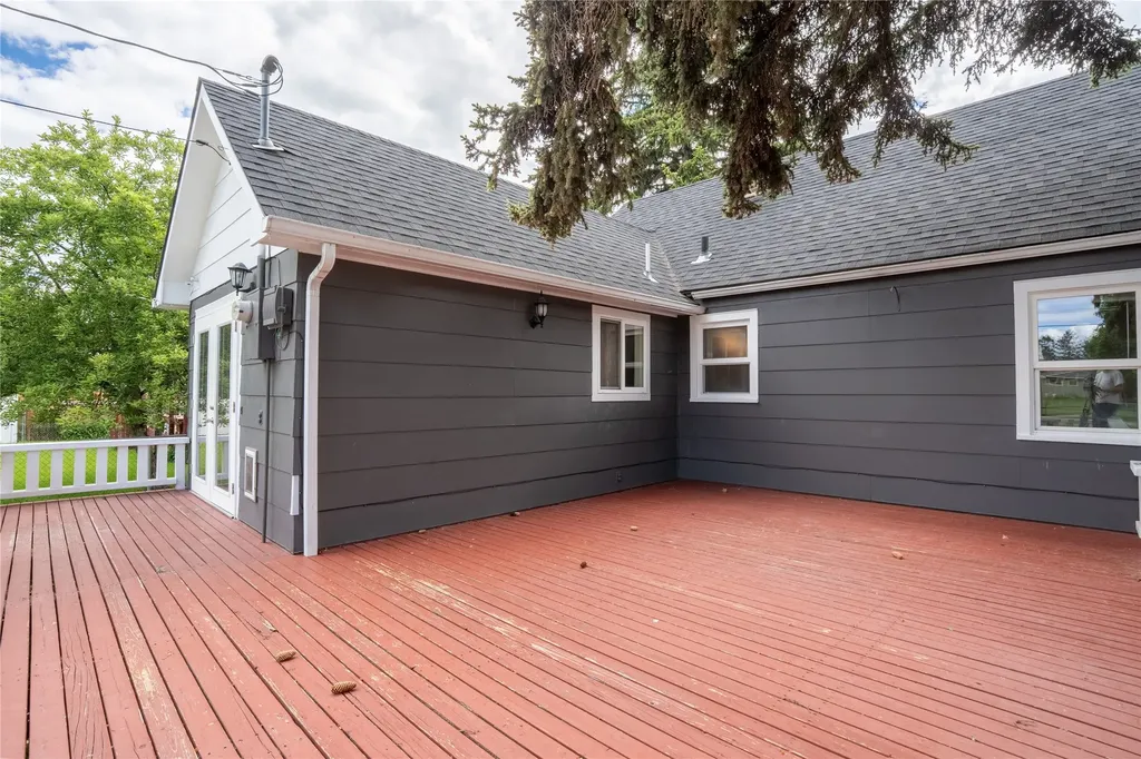 925 8th Avenue E Kalispell MT 59901