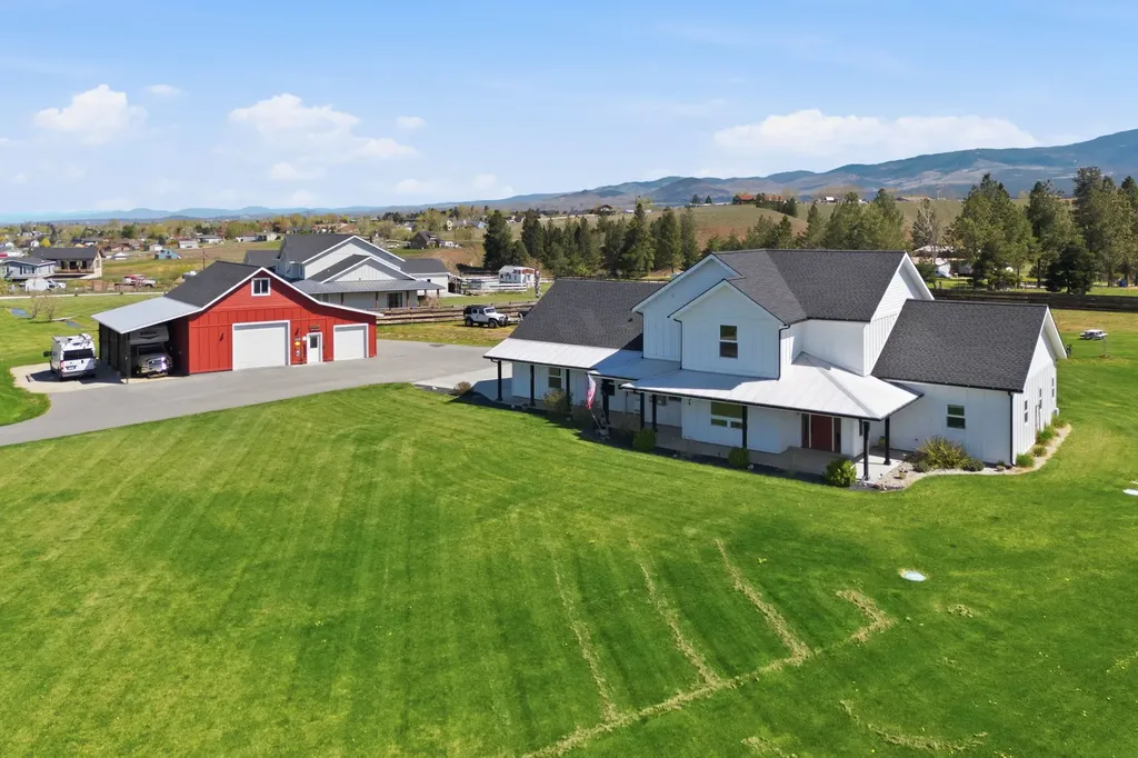 125 Lone Tree Way Corvallis MT 59828