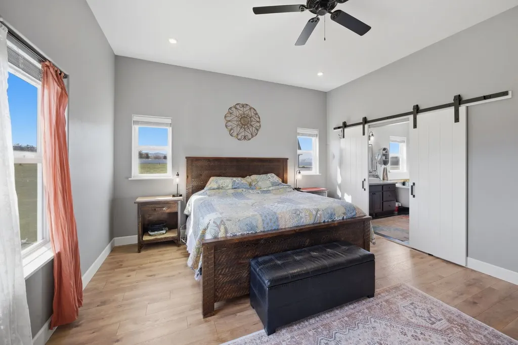 125 Lone Tree Way Corvallis MT 59828