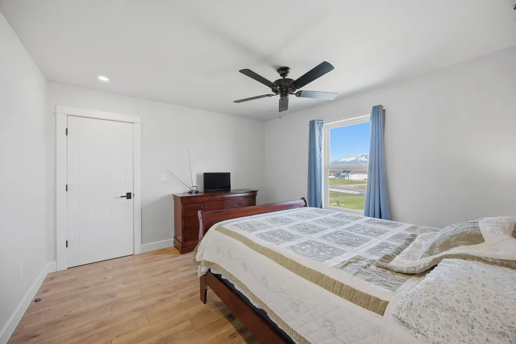 125 Lone Tree Way Corvallis MT 59828