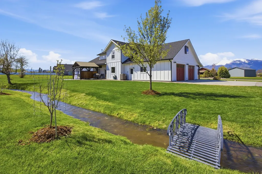 125 Lone Tree Way Corvallis MT 59828