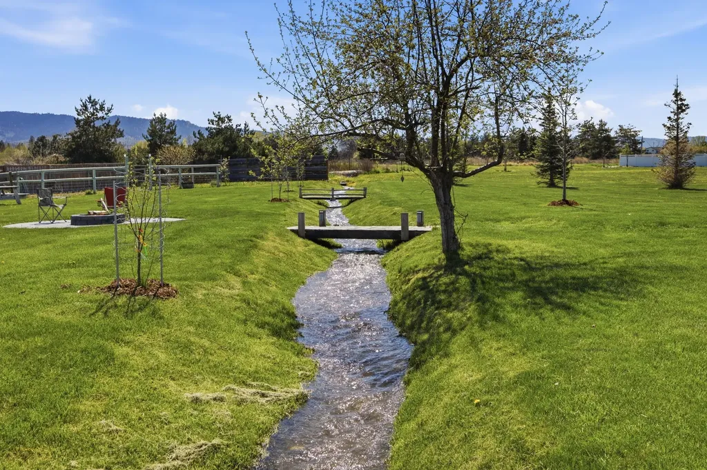 125 Lone Tree Way Corvallis MT 59828