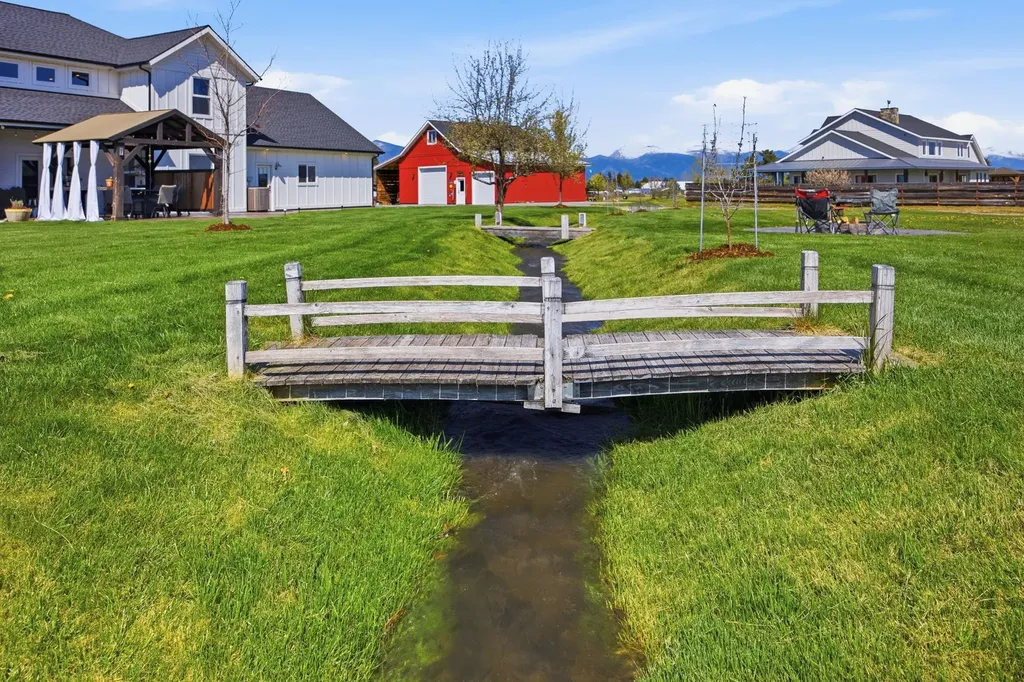 125 Lone Tree Way Corvallis MT 59828
