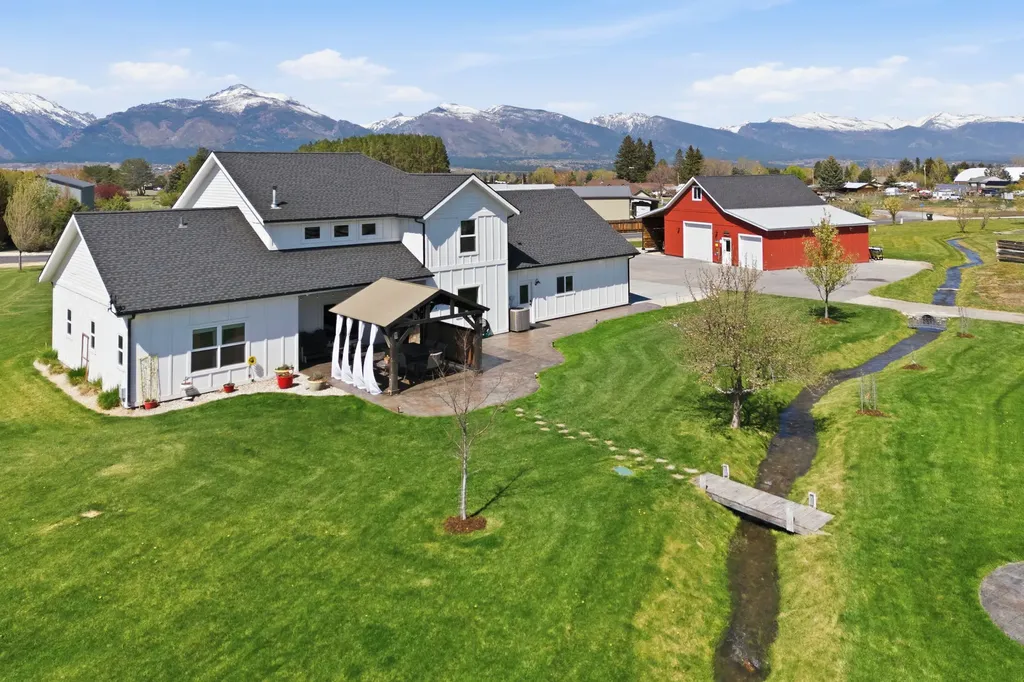 125 Lone Tree Way Corvallis MT 59828