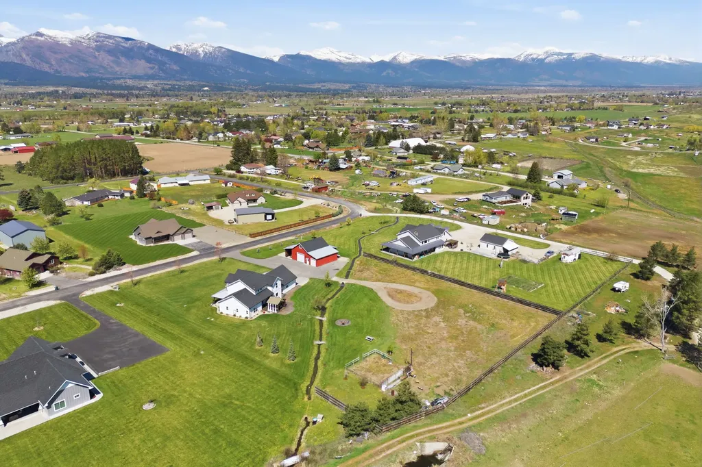 125 Lone Tree Way Corvallis MT 59828