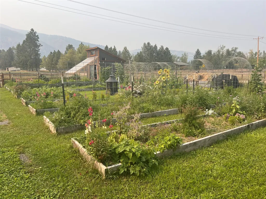 20555 Old Us Highway 93 Florence MT 59833