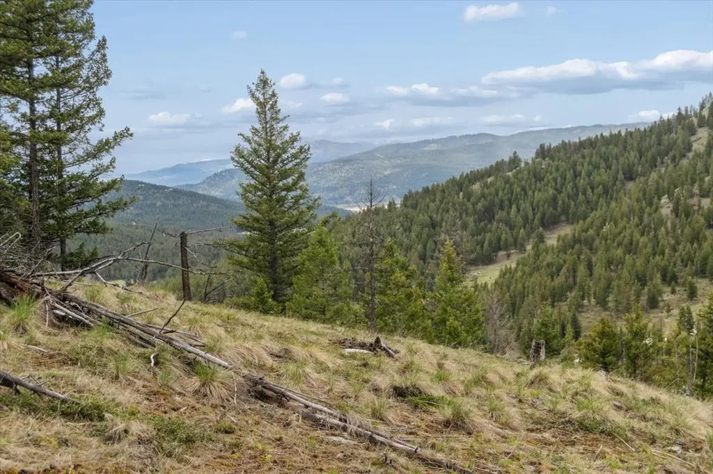 Nhn Elk Ranch Road Kila MT 59920