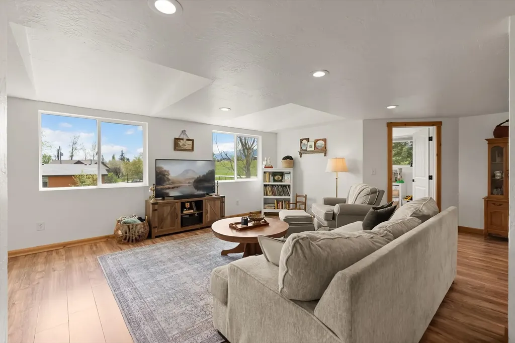 5806 Old Us Highway 93 Florence MT 59833