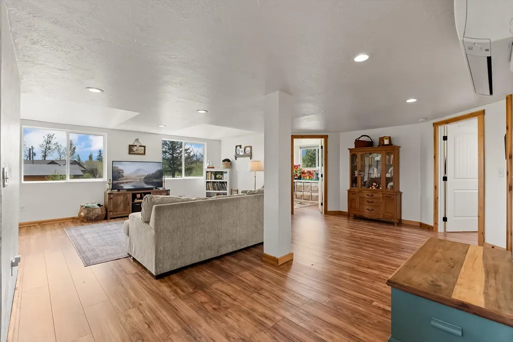 5806 Old Us Highway 93 Florence MT 59833