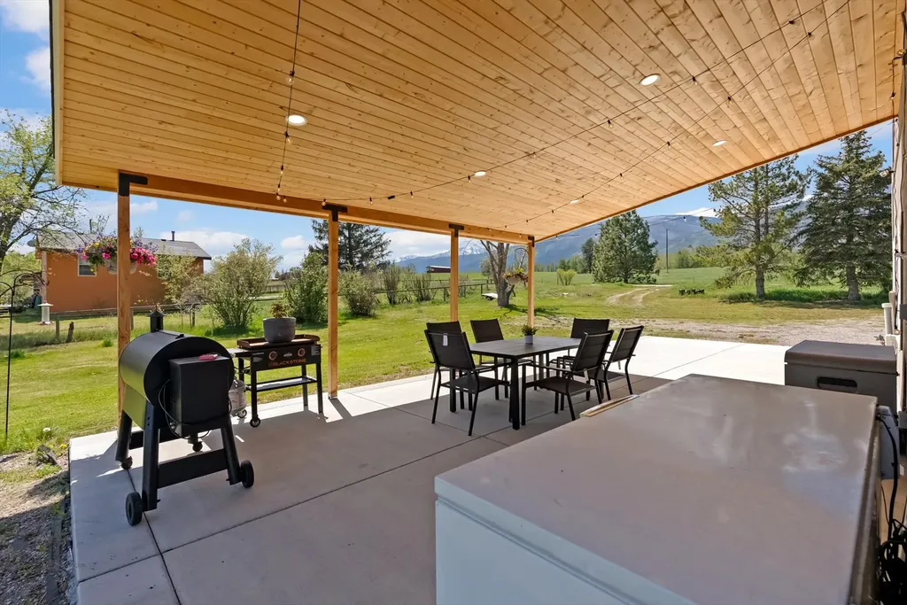 5806 Old Us Highway 93 Florence MT 59833