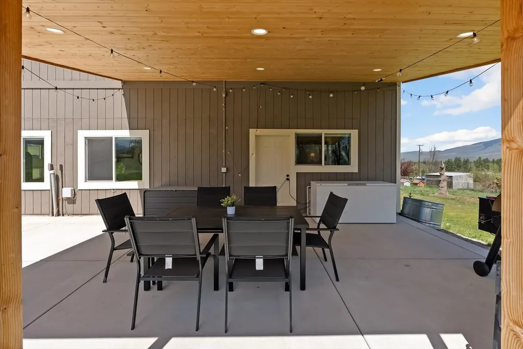 5806 Old Us Highway 93 Florence MT 59833
