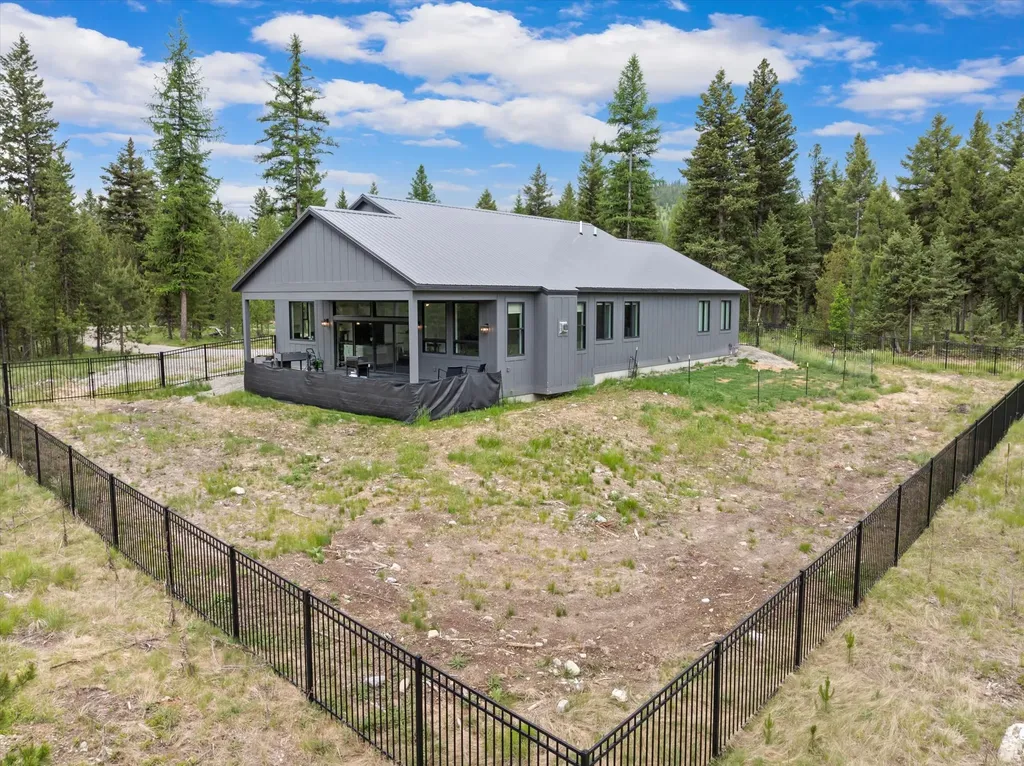 1128 Marion Hubbart Spur Marion MT 59925