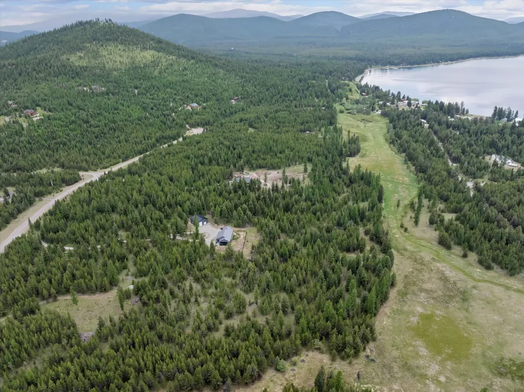 1128 Marion Hubbart Spur Marion MT 59925