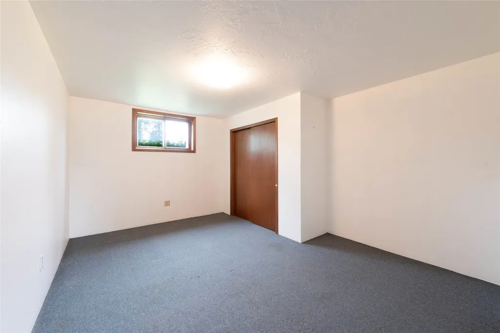 34 Baldy View Lane Plains MT 59859