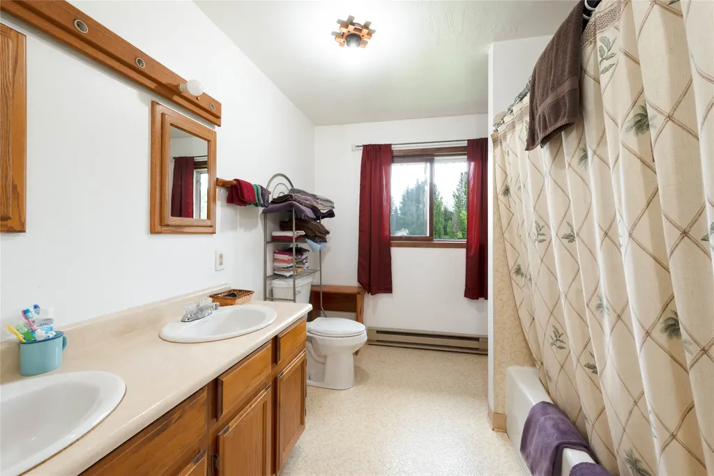 34 Baldy View Lane Plains MT 59859