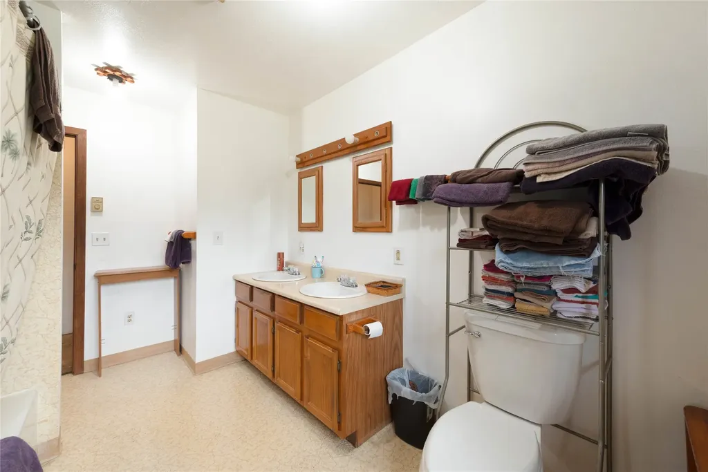 34 Baldy View Lane Plains MT 59859