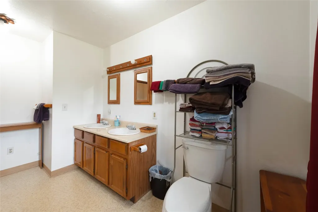 34 Baldy View Lane Plains MT 59859