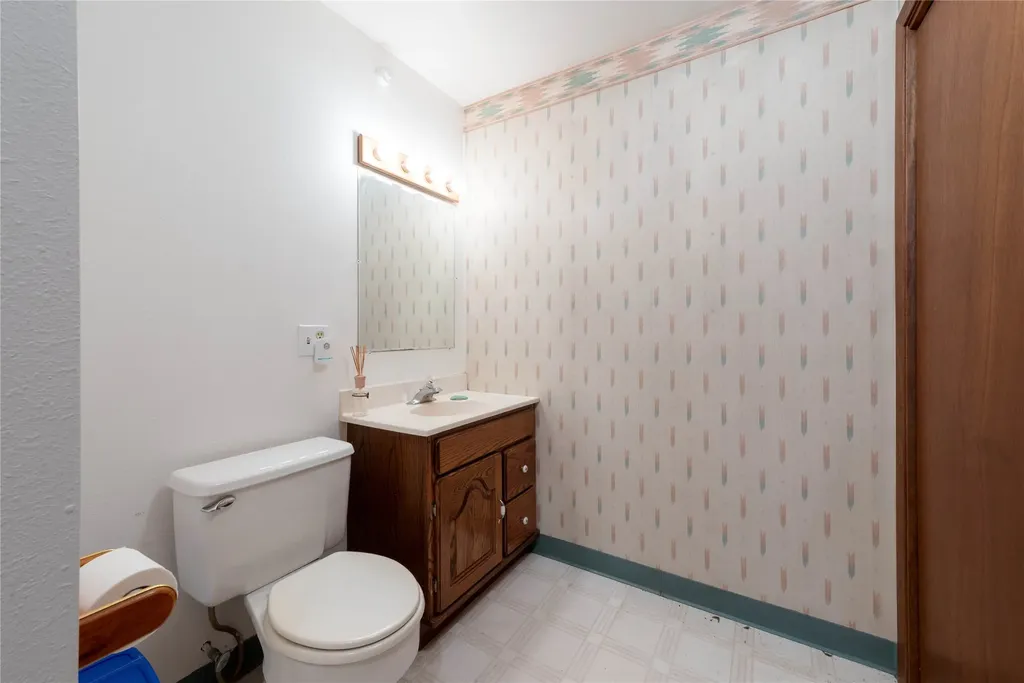 34 Baldy View Lane Plains MT 59859