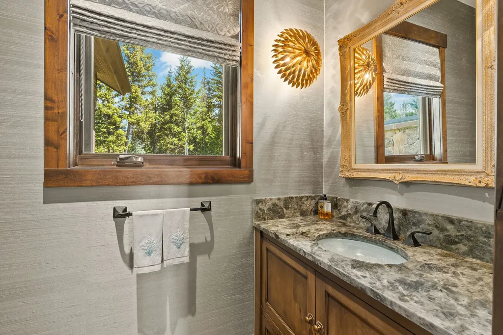 116 Bitterroot Cove Court Marion MT 59925
