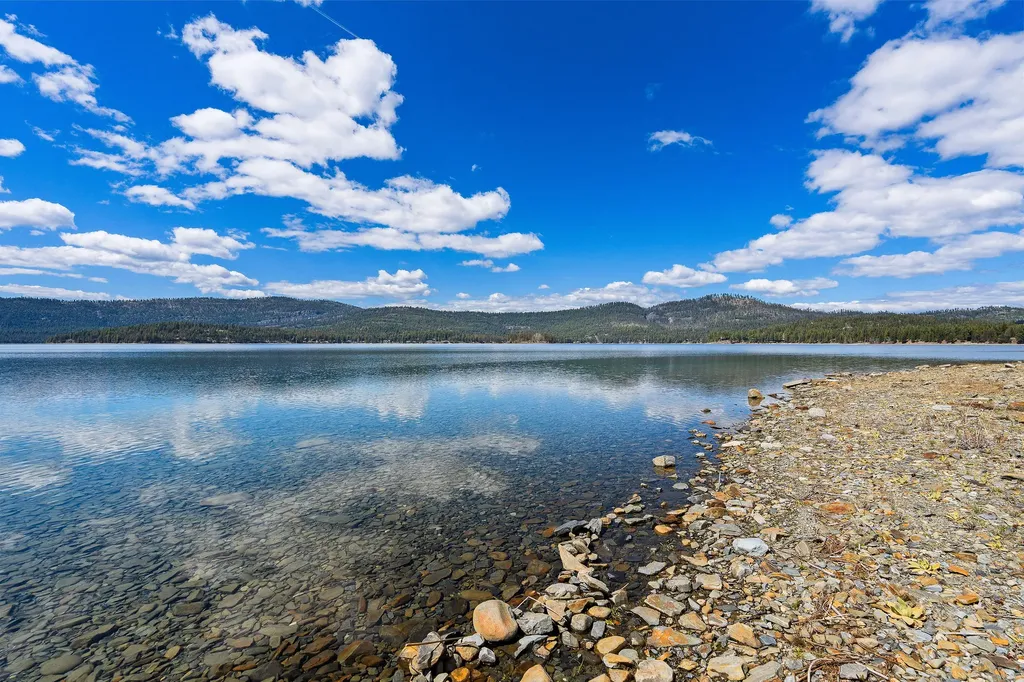 116 Bitterroot Cove Court Marion MT 59925