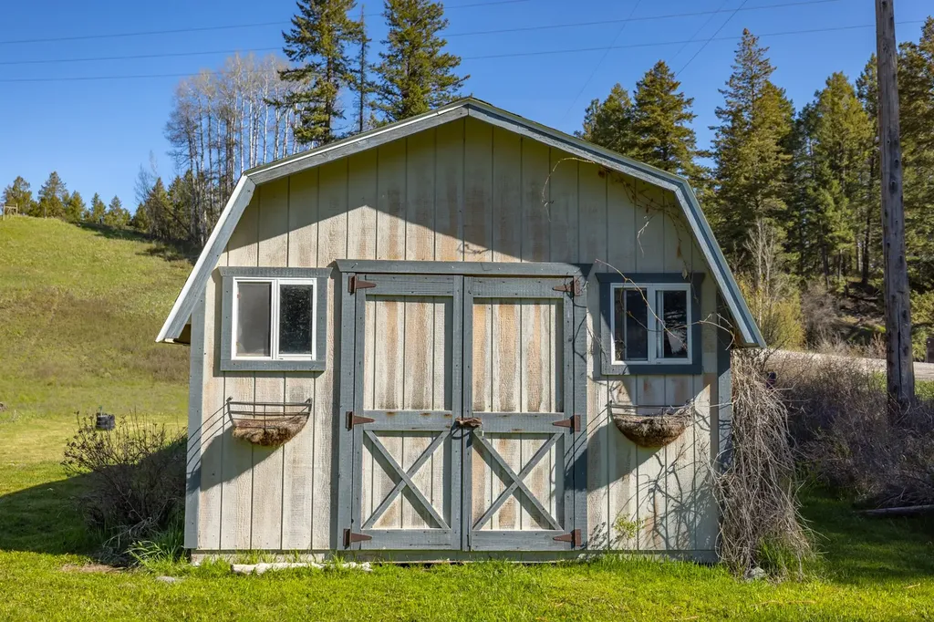 4280 Trumble Creek Road Columbia Falls MT 59912