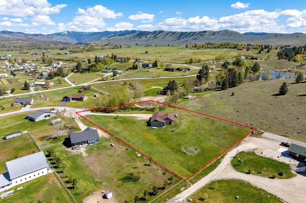 846 Tay Circle Hamilton MT 59840