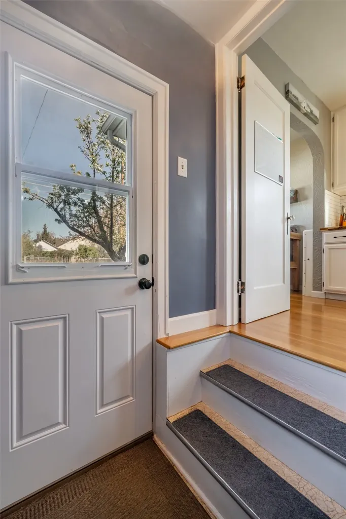 912 Logan Street Helena MT 59601