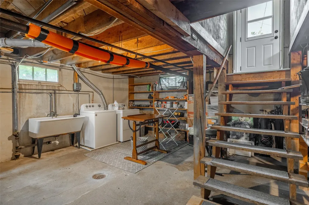 912 Logan Street Helena MT 59601