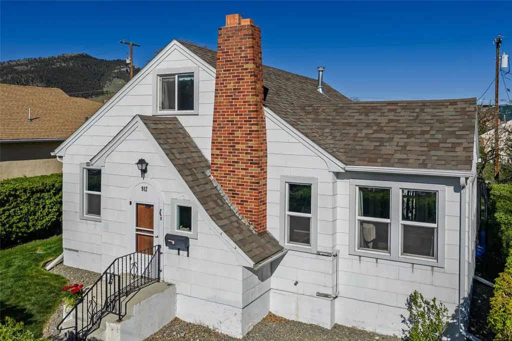 912 Logan Street Helena MT 59601