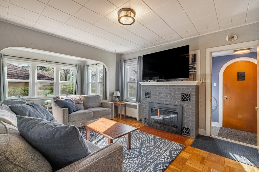 912 Logan Street Helena MT 59601