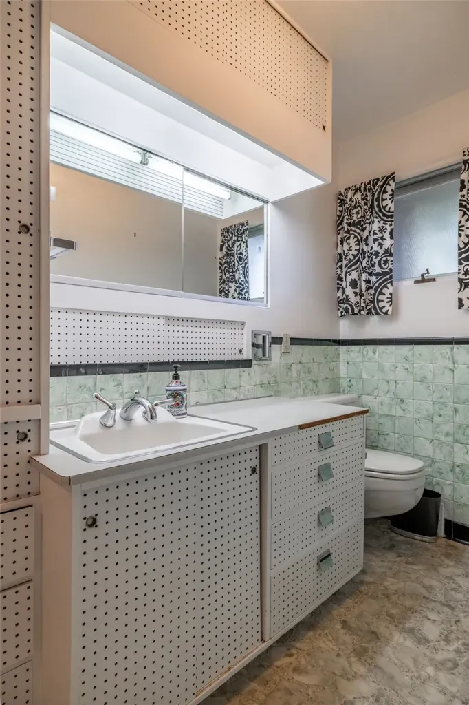 2114 E Broadway Street Helena MT 59601