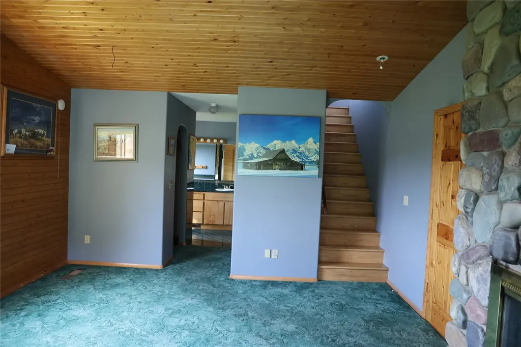 41694 Canal Road Ronan MT 59864