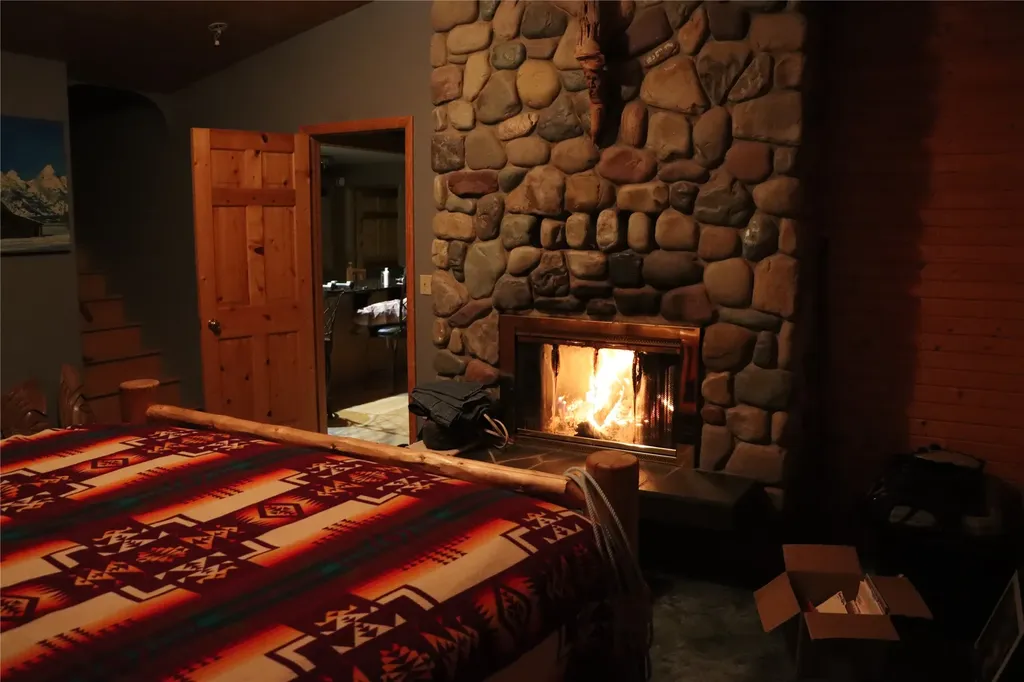 41694 Canal Road Ronan MT 59864