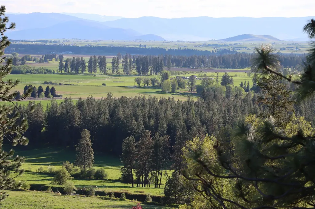 41694 Canal Road Ronan MT 59864