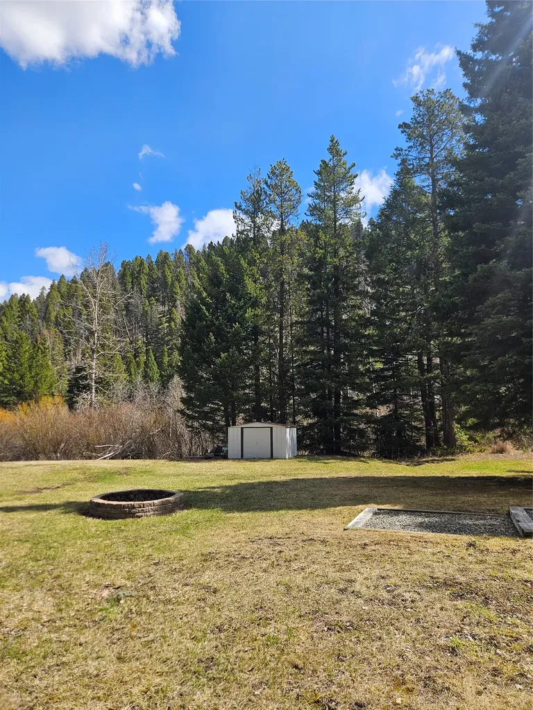 2220 Hogum Creek Road Lincoln MT 59639