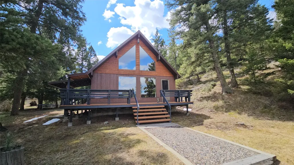 2220 Hogum Creek Road Lincoln MT 59639