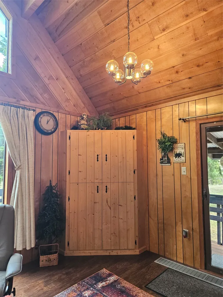 2220 Hogum Creek Road Lincoln MT 59639