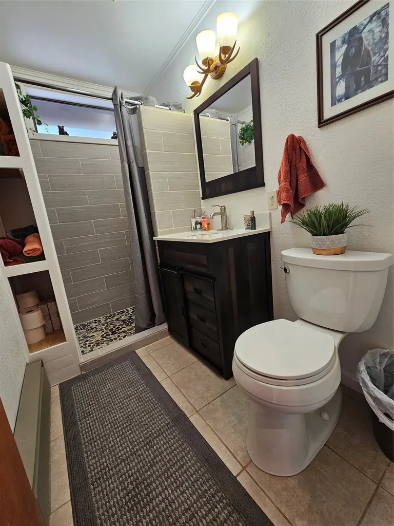 2220 Hogum Creek Road Lincoln MT 59639