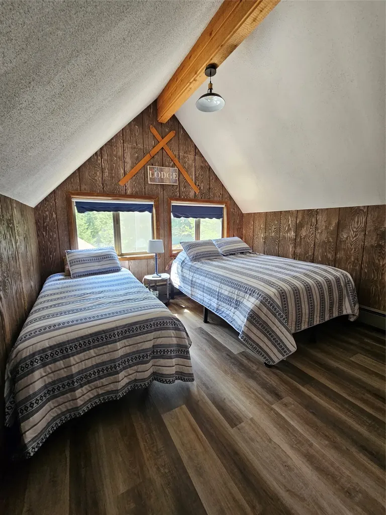 2220 Hogum Creek Road Lincoln MT 59639