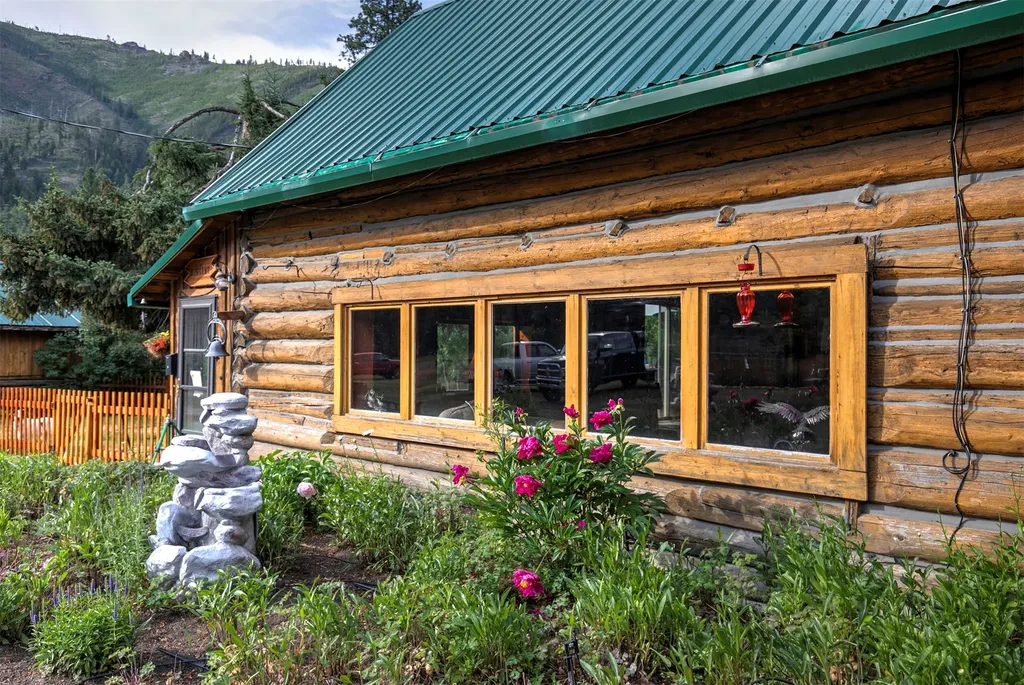 158 Trapper Creek Road Darby MT 59829